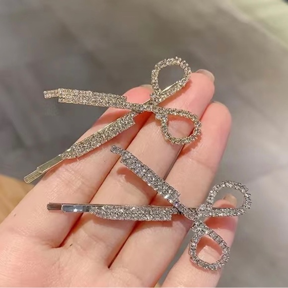 Crystal rhinestones scissors hair accessories. Gold. New in box - Picture 2 of 6